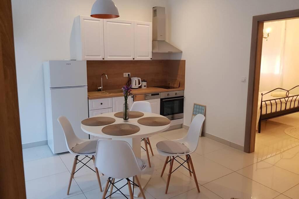 Apartman M&S 1 Kali, Otok Ugljan Appartamento Esterno foto